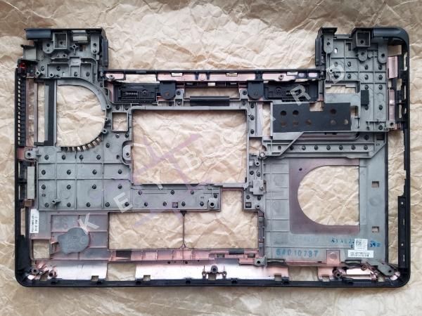 Нижня частина Dell Latitude E5540